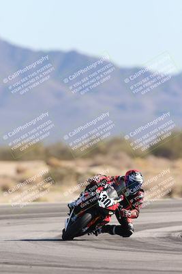 media/Dec-05-2025-CVMA Friday Practice (Fri) [[303bad9a84]]/3-Racer 3 (NRS)/Session 4 Turn 15/